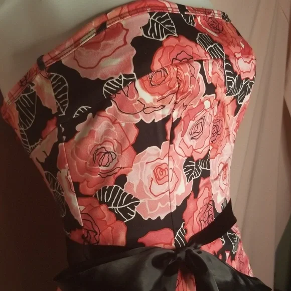 Notice Floral Corset Top Size 4 - Picture 2 of 5